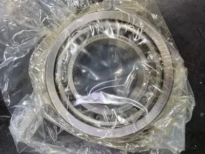 NEW SKF 30212J2/Q