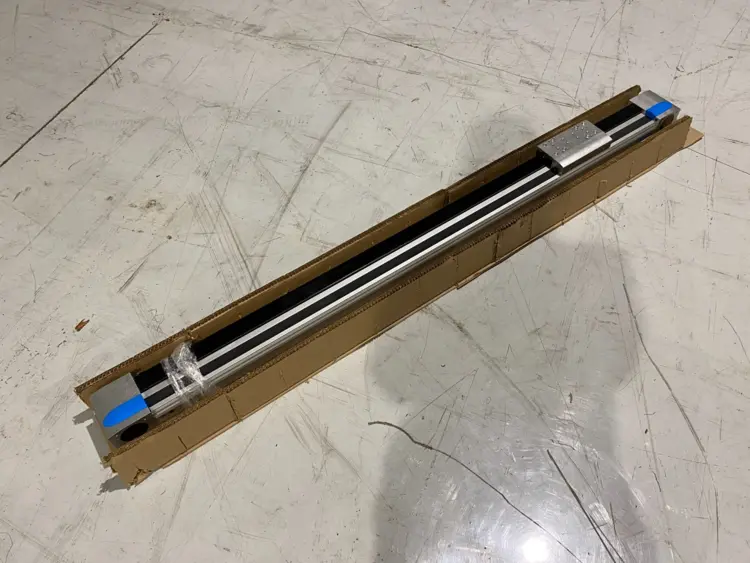 New | in-Stock Festo Belt Driven Linear Actuator 1300mm Stroke Linear Actuators Michigan US | Maverick Industrial Sales #1398763