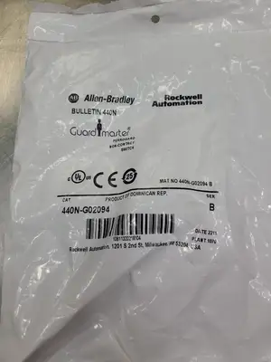 USED Allen-Bradley 440N-G02094 Ser B GuardMaster Ferrogard Non-Contact Switch