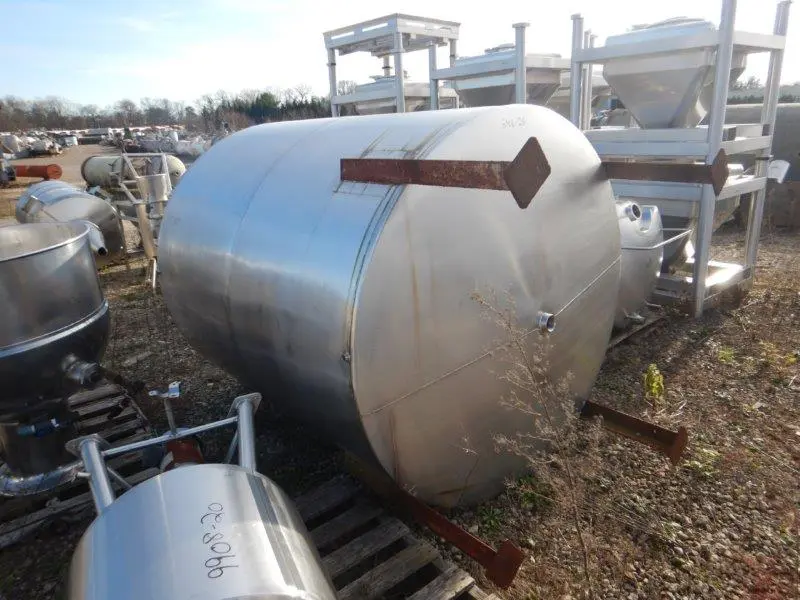 USED PERRY PRODUCTS 1,050 Gallon