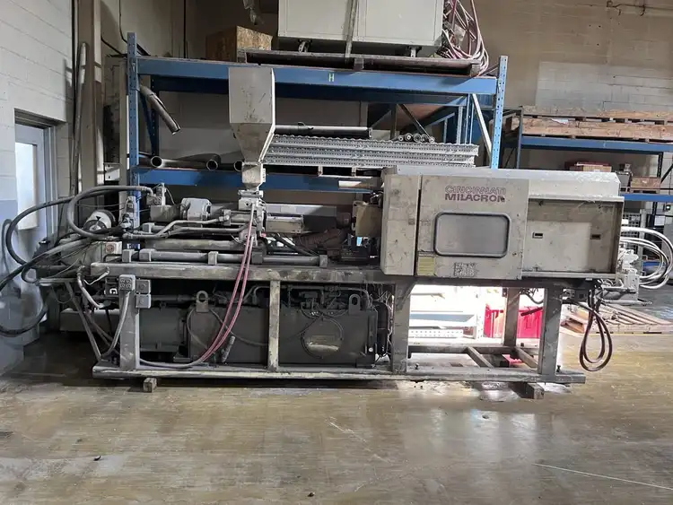 Used 1989 CINCINNATI MILACRON Injection Molding Machines Michigan US | Revelation Machinery #404251