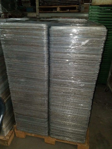 100-0103 Bakery Sheet Pans Size: 18"W x 26"L x 1-1/8"D