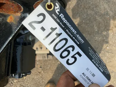 Semi Truck Drive Axle, 23,000 lb GVWR, Hendrickson Air Ride Suspension, Air Brakes, missing info tag...