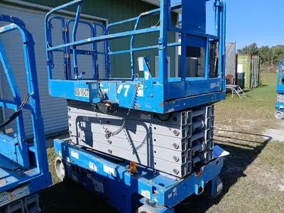 Used 2019 GENIE GS 4047 Scissor Lifters Florida US | Proxy Equipment #1385320