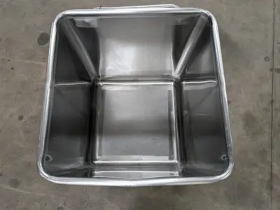 600 Pound SS Dump Buggy with Plastic Lid