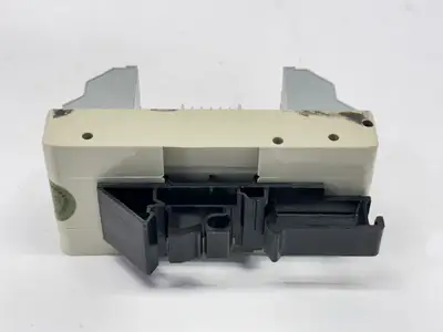 535120 | Pilz PSEN ix1 Interface For 4 PSEN 1 Safety Sensor Interface - Used