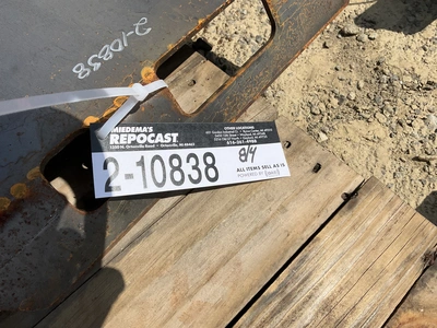 Used WOLVERINE QMP3-16-6T QUICK ATTACH MOUNTING PLATE Misc Construction Attachements Michigan US | Miedema Asset Management Group #1325598