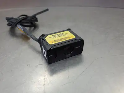 Keyence GV-H130 CMOS Laser Sensor. 5E-9
