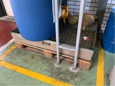 USED STEENBERGEN OIL TANK INSTALLATION WITH FILLING SYSTEM