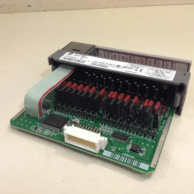 USED ALLEN BRADLEY 1746-OA16 SER D