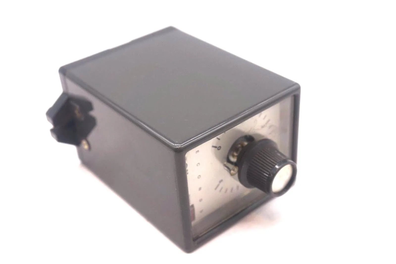 USED OMRON STPMNHAN 5 SEC. TIME RELAY
