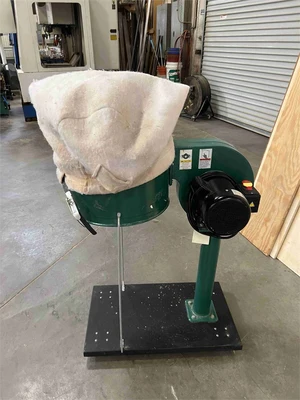 Used GRIZZLY _UNKNOWN_ Dust Collectors California US | MachineryMax #1762960