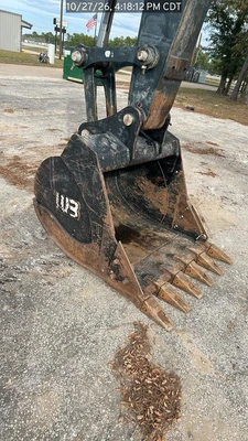 Used 2023 HYUNDAI HX210AL Excavators Texas US | National Equipment Dealers #1422423