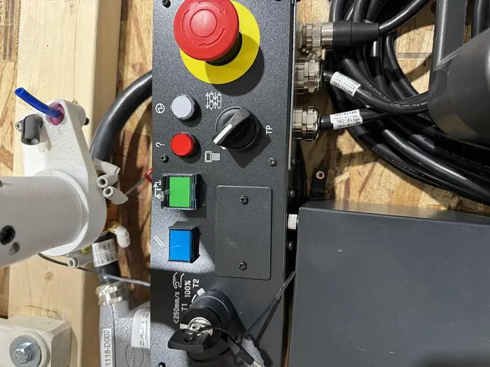 New | in-Stock 2022 FANUC FANUC SR-20IA Robots Michigan US | Aucto #1335135