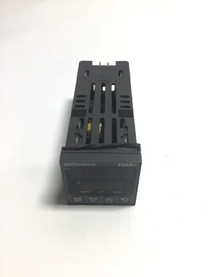 Partlow P11608000 Temperature/ Process Controller 2A