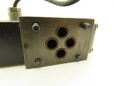 Rexroth DBWC-B2-52/200- Hydraulic Directional Valve NO 24VDC 2900 PSI