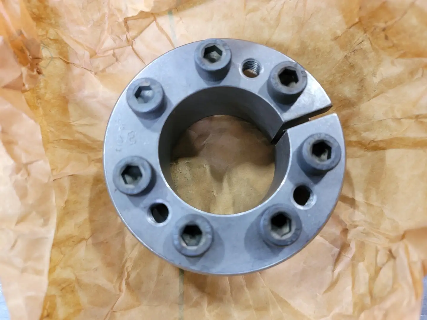 1-3/4" x 75 mm Locking Assembly/Keyless Bushing 1061