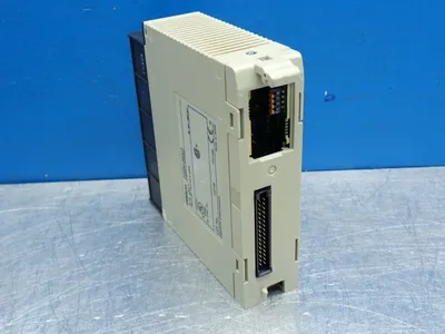 USED OMRON C200HDA003