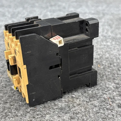 Used Allen-Bradley 100-A09N03 PLC Contactors California US | Davliegogo LLC #1708436