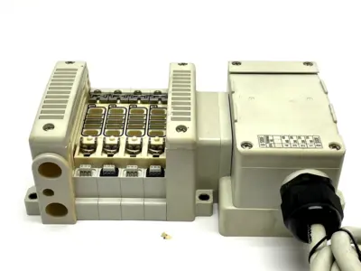 VV5QC21-04N3TD0-S | SMC  Base Mounted Terminal Plug-In Manifold - Used