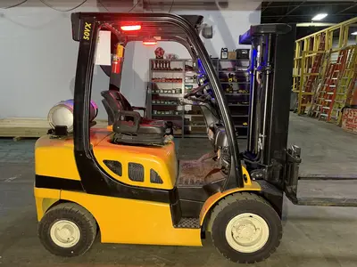USED 2013 YALE GLP050VXNGSE084