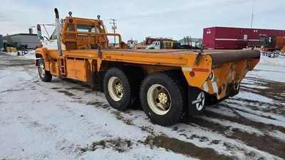 USED 2000 GMC C8500 TANDEM AXLE BED TRUCK
