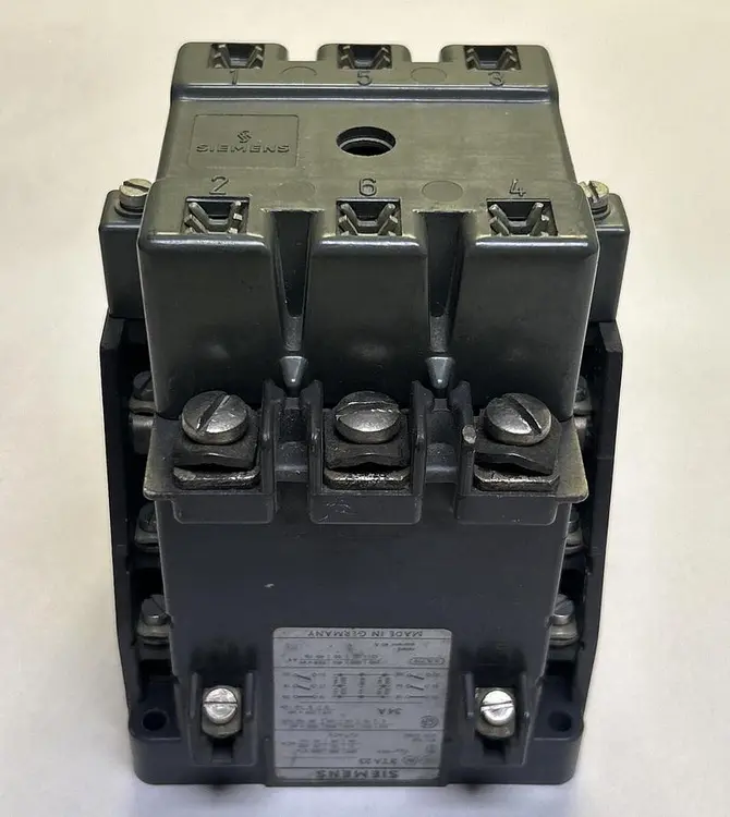 Used SIEMENS 3TA23 Miscellaneous Equipment (Electrical & Power) Ohio US | Surplus Asset Holdings #1237116