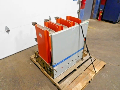 GE VB 7.2-500-3 Circuit Breakers | Equipment Recovery Corp. (2)