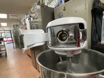 Used Cuisinart Cuisinart SM-55 5.5 Quart Electric Stand Mixer, White Chrome 120V - JD Planetary Mixers Illinois US | Falcon Restaurant Supply #1374973