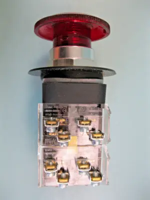 USED Allen-Bradley 800T-FXJTQH2RA1