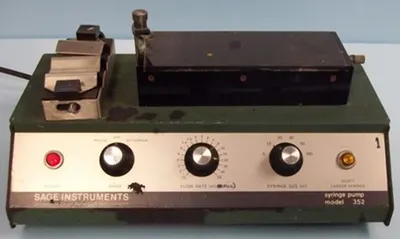 Used _UNKNOWN_ 352 Syringe Pumps Texas US | Bamko Surplus Process Equipment #939298
