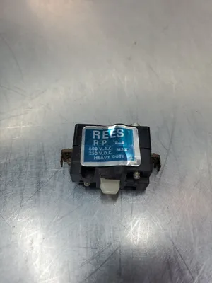 Used REES _UNKNOWN_ Terminal Blocks | Palmetto Automation #1157537