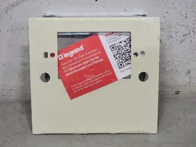 NEW WIREMOLD CV4047C-1