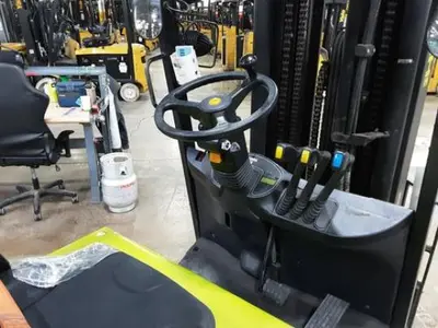 USED 2020 CLARK TMX25