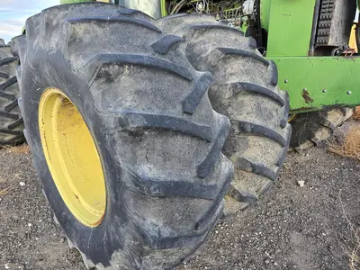 USED 1975 JOHN DEERE 8630