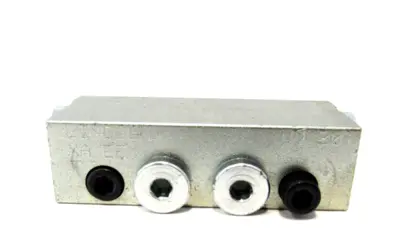 LOT OF 5 NEW LINCOLN INDUSTRIAL 882202 VALVE BLOCK ASSEMBLY UV-20T