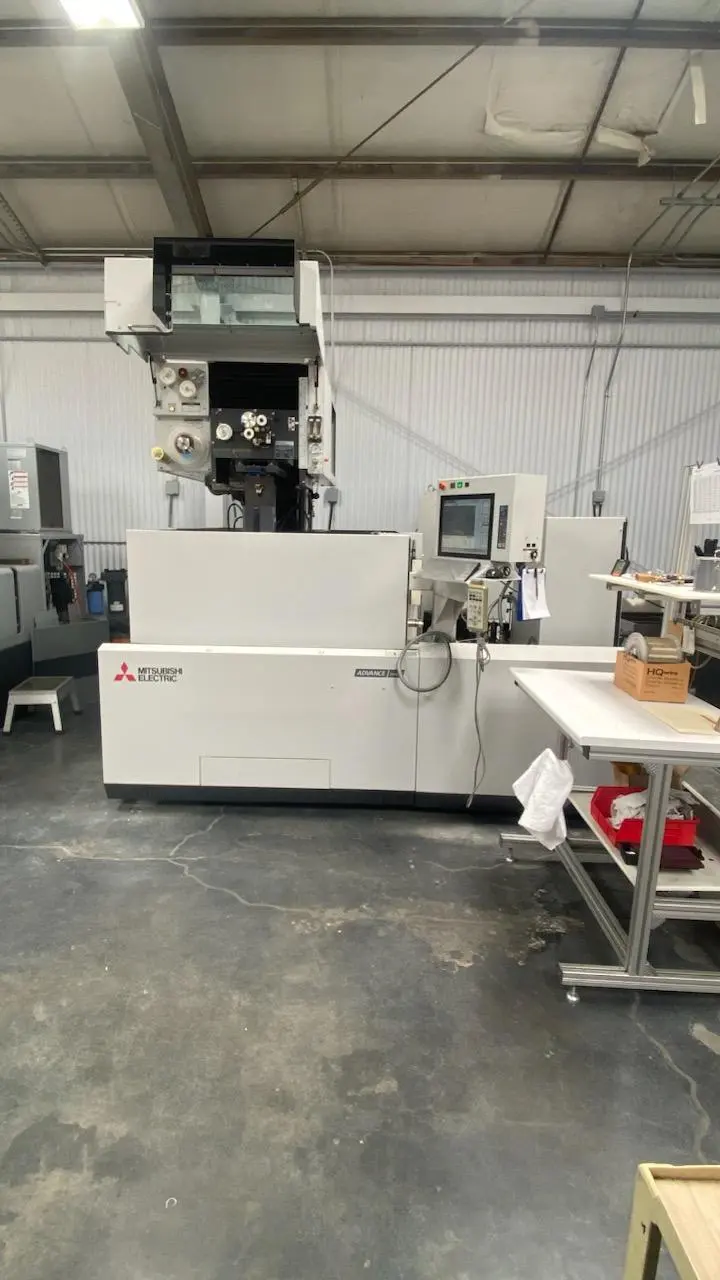USED 2016 MITSUBISHI EDM MV2400-ST
