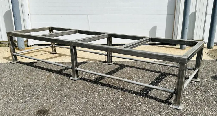 Used _UNKNOWN_ 8’ X 30” STAINLESS STEEL RISER Food Production Lines Ohio US | Portage Packaging Systems, Inc. #394153