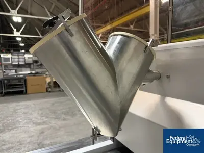 Used Patterson-Kelley Patterson Kelley Twin Shell Blender, model Blendmaste Double Cone - V Mixers Ohio US | Federal Equipment Company #1512832