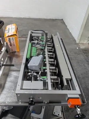 Klockner model LA-500 vertical strip packager