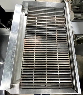 72-0389 Qualite 36" Countertop Natural Gas Charbroiler