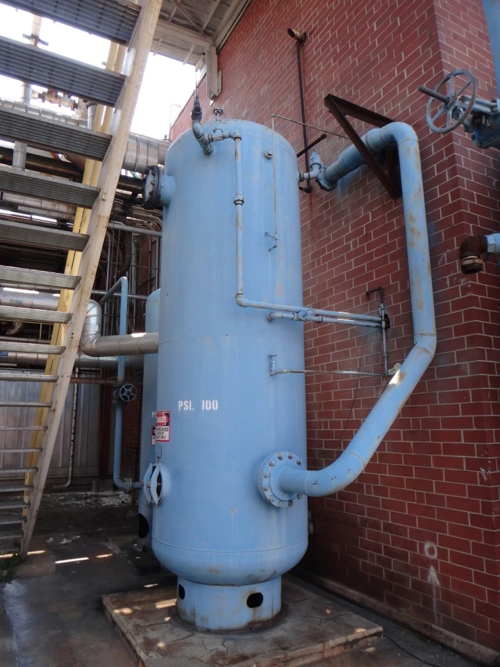 1,400 Gallon Air Receiving Tank