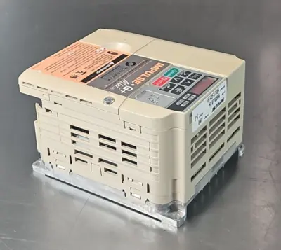 Yaskawa CIMR-VU4A0001BAA Open Chassis Variable Frequency Drive 3 Phase (BIN645)