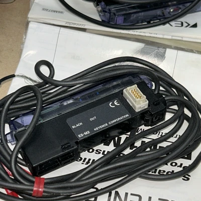 NEW KEYENCE ES-M2