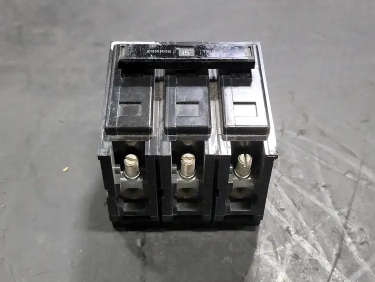 Used EATON BAB3015H Switchgears British Columbia CA | Lenmark #242247