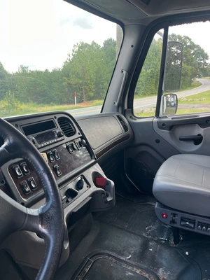Used 2022 FREIGHTLINER M2 106 Tractors & Trailers North Carolina US | Proxy Equipment #1481541