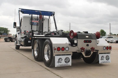 Used 2027 PETERBILT 548 Hooklifts & Roll-Offs Texas US | Roll Off Truck World #1491992