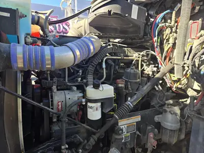 USED 2022 PETERBILT 567