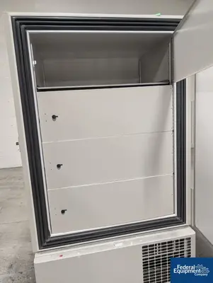 USED VWR VWR ULT Freezer, Model 5706