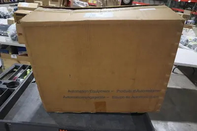 NEW IN BOX SCHNEIDER ELECTRIC AS-P190-212 / ASP190212 STOCK G29B